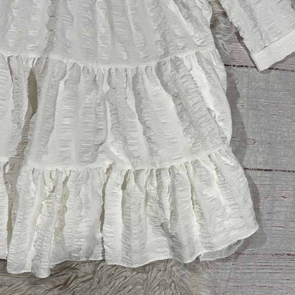 Zara Bloggers Favorite Textured Weave Tiered White Short Dress - Picture 7 of 10